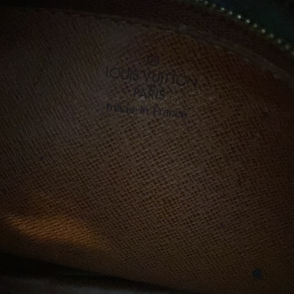*REHAB* Louis Vuitton Pouch - Picture 8 of 9